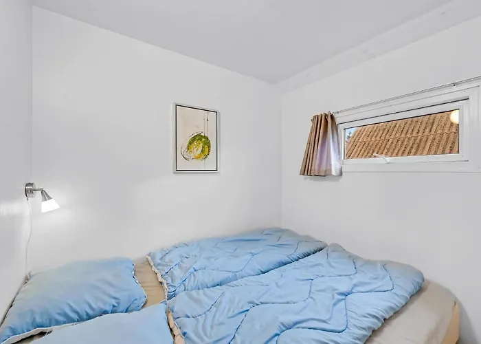 Vakantiehuis 2 Bedroom Amazing In *