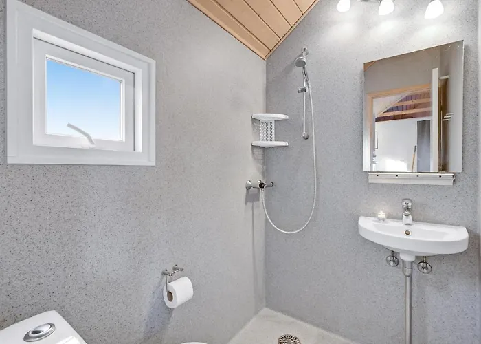 Vakantiehuis 2 Bedroom Amazing In *