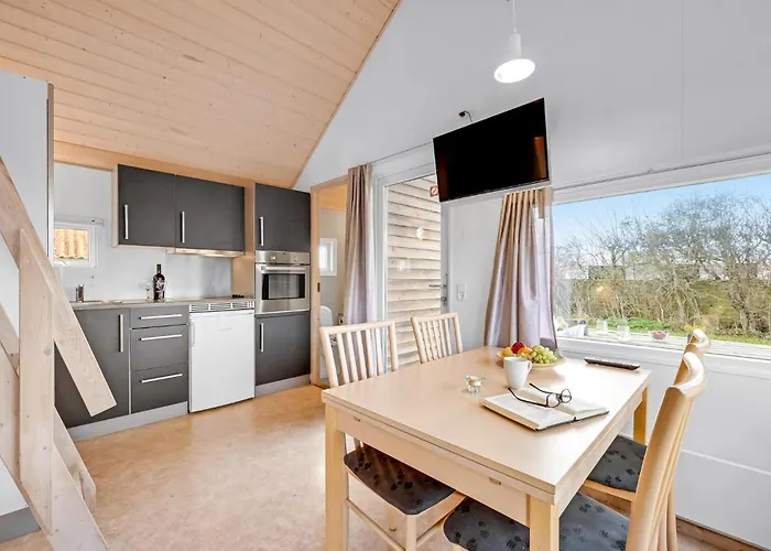 Vakantiehuis 2 Bedroom Amazing In